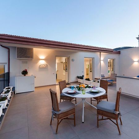 Enfasi Holiday Home فيكو إيكوينس المظهر الخارجي الصورة